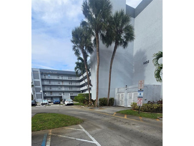 Beach Condo For Sale in Margate, Florida