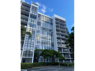Beach Condo For Sale in Hallandale Beach, Florida