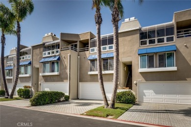 Beach Home For Sale in Huntington Beach, California