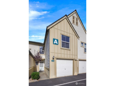 Beach Condo For Sale in Everett, Washington