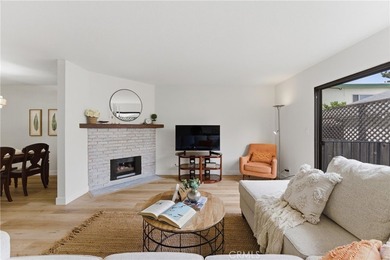 Beach Townhome/Townhouse For Sale in Santa Monica, California