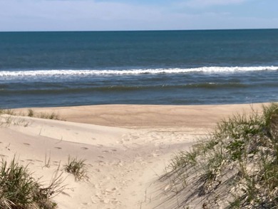 Beach Apartment For Sale in Amagansett, New York