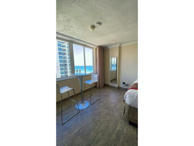 Beach Condo For Sale in North Miami Beach, Florida