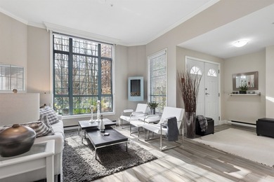 Beach Townhome/Townhouse For Sale in Vancouver, BC