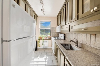 Beach Home Sale Pending in Flushing, New York