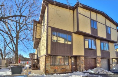 Beach Condo For Sale in Staten  Island, New York