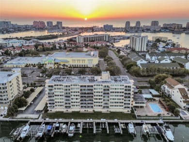 Beach Condo For Sale in Clearwater, Florida