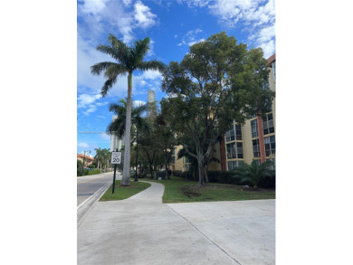 Beach Condo For Sale in Sunny Isles Beach, Florida