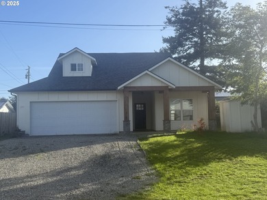 Beach Home For Sale in Portorford, Oregon