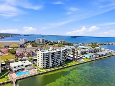 Beach Condo For Sale in Dunedin, Florida