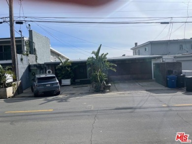 Beach Home For Sale in Malibu, California
