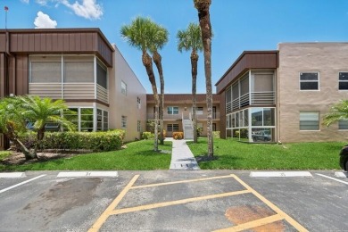 Beach Condo For Sale in Delray Beach, Florida