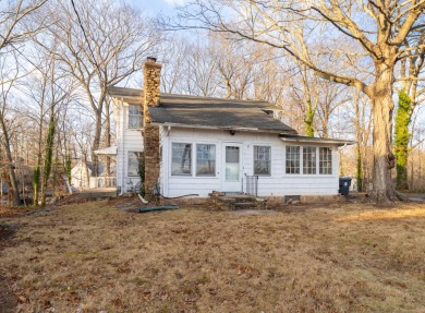 Beach Home Sale Pending in Branford, Connecticut