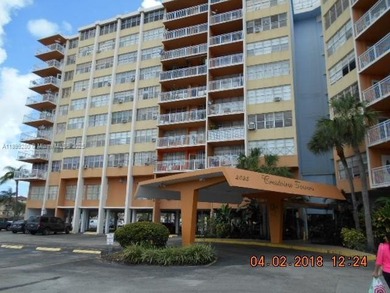 Beach Condo For Sale in North Miami Beach, Florida