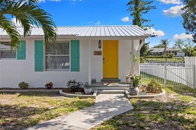 Beach Home For Sale in Bradenton, Florida