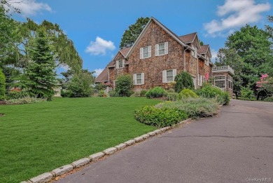 Beach Home For Sale in Greenport, New York