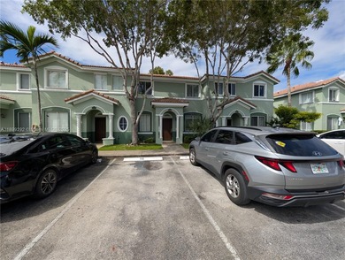 Beach Townhome/Townhouse For Sale in Homestead, Florida