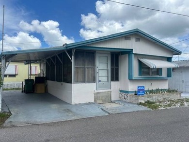 Beach Home For Sale in Bradenton, Florida