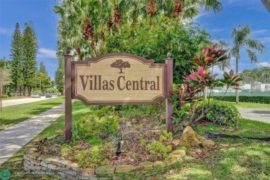 Beach Townhome/Townhouse For Sale in Pembroke Pines, Florida