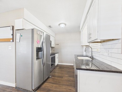 Beach Home Sale Pending in Fort Walton Beach, Florida