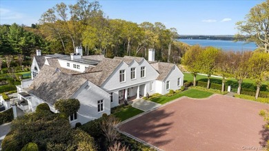 Beach Home For Sale in Mill Neck, New York