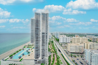 Beach Condo For Sale in Hollywood, Florida