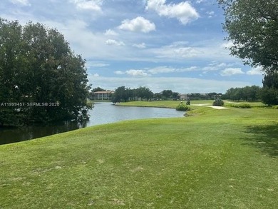 Beach Condo For Sale in Davie, Florida