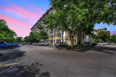 Beach Condo For Sale in Miami, Florida