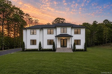 Beach Home For Sale in Nissequogue, New York