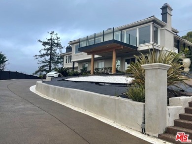 Beach Home For Sale in Mill Valley, California