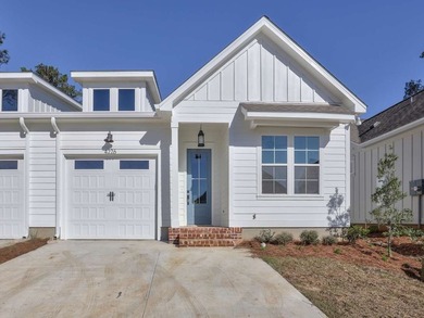 Beach Townhome/Townhouse For Sale in Tallahassee, Florida
