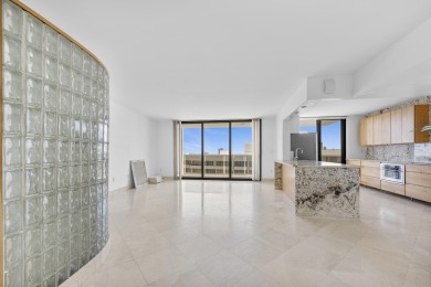 Beach Condo For Sale in Miami Beach, Florida