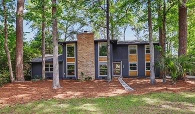 Beach Home Active Under Contract in Tallahassee, Florida