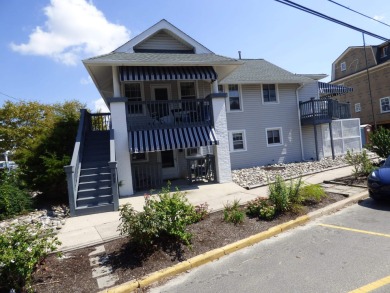 Beach Townhome/Townhouse For Sale in Ocean City, New Jersey