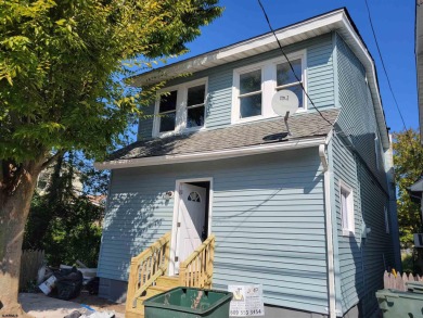 Beach Home For Sale in Atlantic City, New Jersey