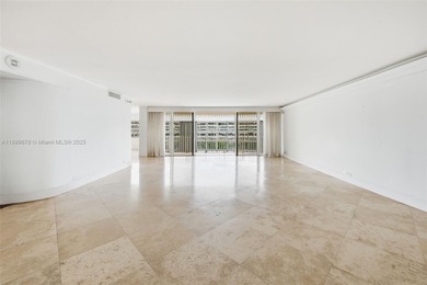 Beach Condo For Sale in Miami, Florida