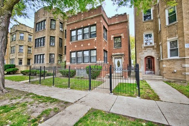 Beach Home For Sale in Chicago, Illinois