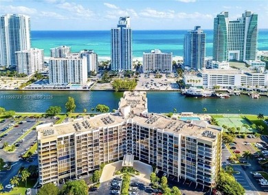 Beach Condo For Sale in Hallandale Beach, Florida