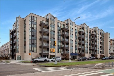 Beach Condo For Sale in Rockaway Beach, New York