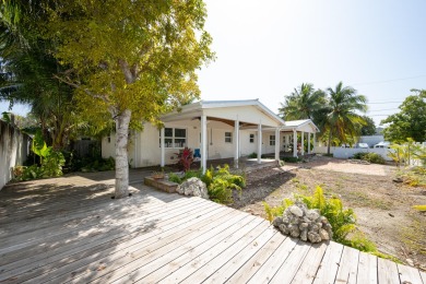 Beach Home For Sale in Big Coppitt, Florida