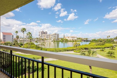 Beach Condo For Sale in South Pasadena, Florida