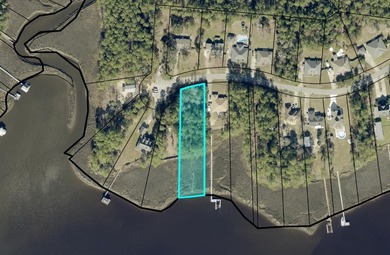 Beach Lot Sale Pending in Milton, Florida