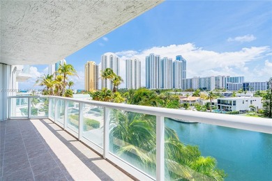 Beach Condo For Sale in Sunny Isles Beach, Florida
