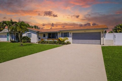 Beach Home For Sale in St. Petersburg, Florida