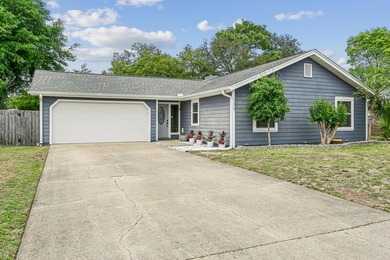 Beach Home Sale Pending in Fort Walton Beach, Florida