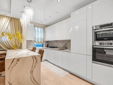Beach Condo For Sale in Brooklyn, New York