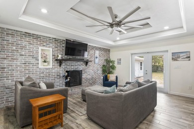 Beach Home Sale Pending in Fort Walton Beach, Florida