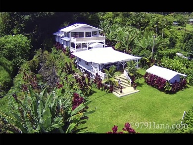 Beach Home For Sale in Hana, Hawaii