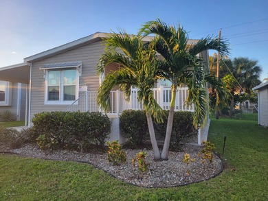Beach Home For Sale in West Palm Beach, Florida