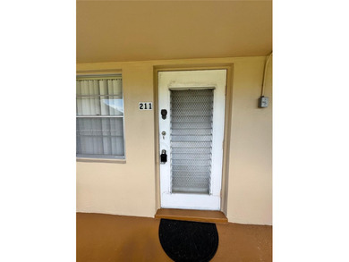 Beach Condo For Sale in West Palm Beach, Florida